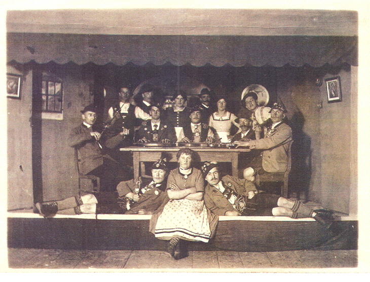 Bild 1 - Theater in den Anfangsjahren