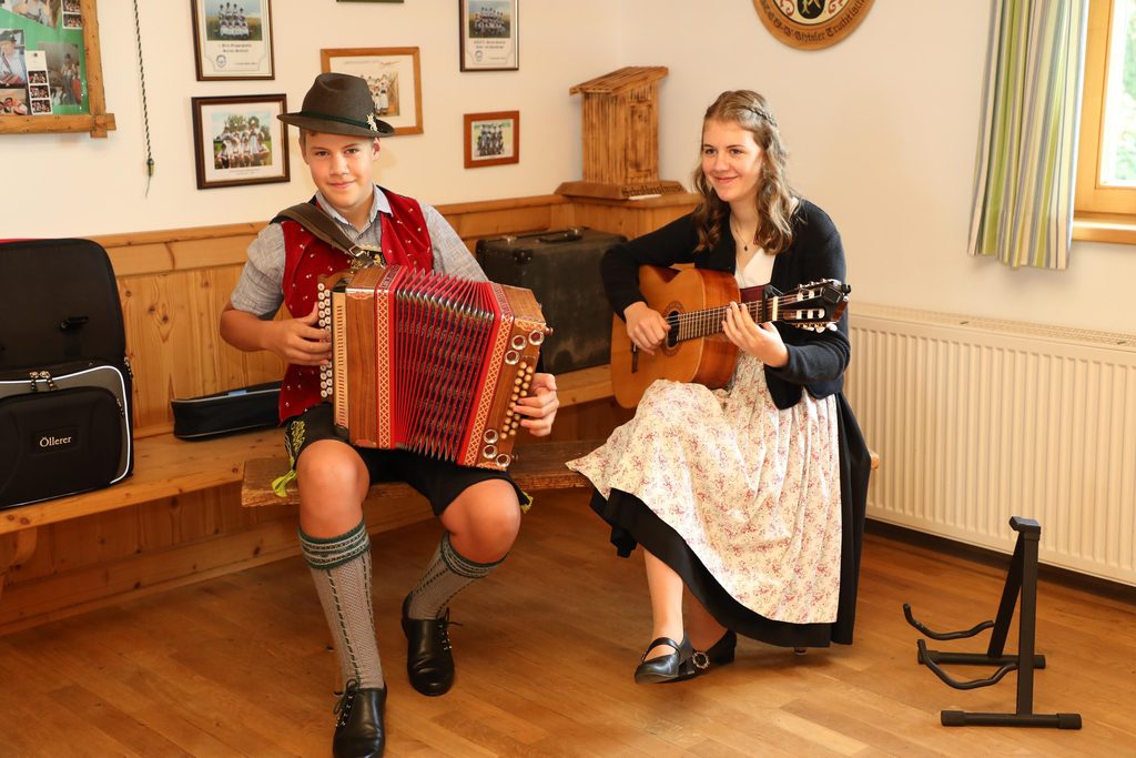 Die Musikanten in Seebruck: Bankerl Musi